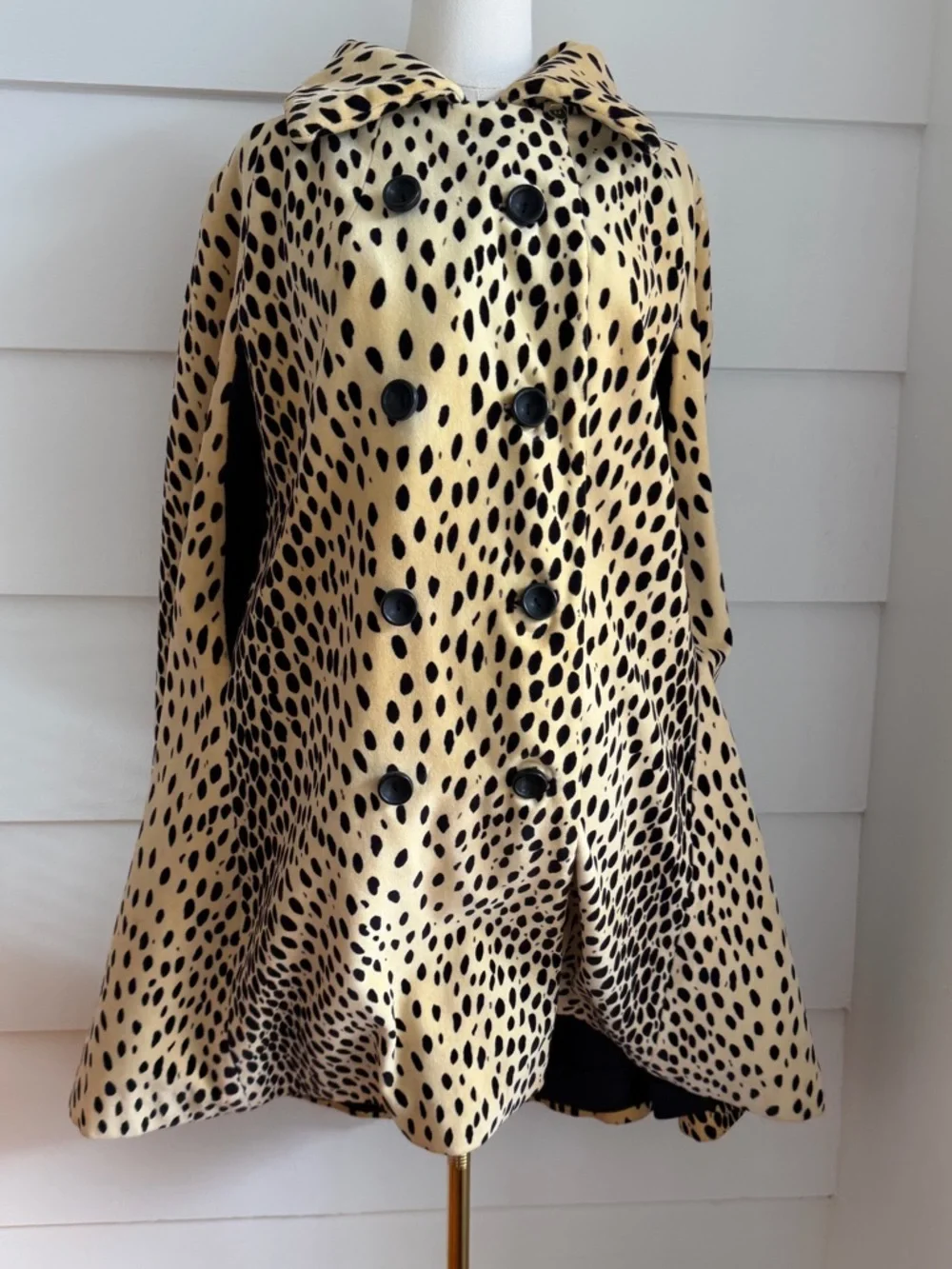 Vintage Cheetah Print Cape Travelcoats by Naman Leopard Print Glam - Picture 1 of 10